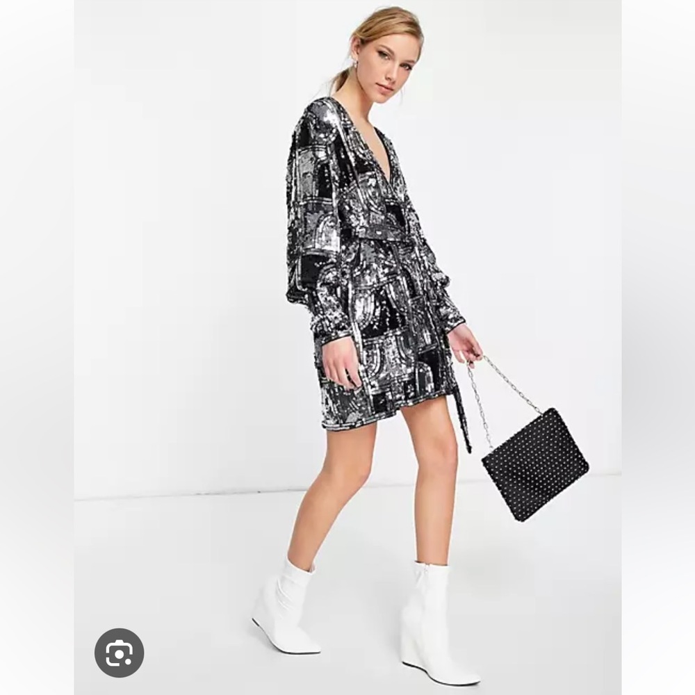 ASOS CURVE GEOMETRIC SEQUIN WRAP DRESS ❤️IN STORES❤️ - Picture 6 of 8